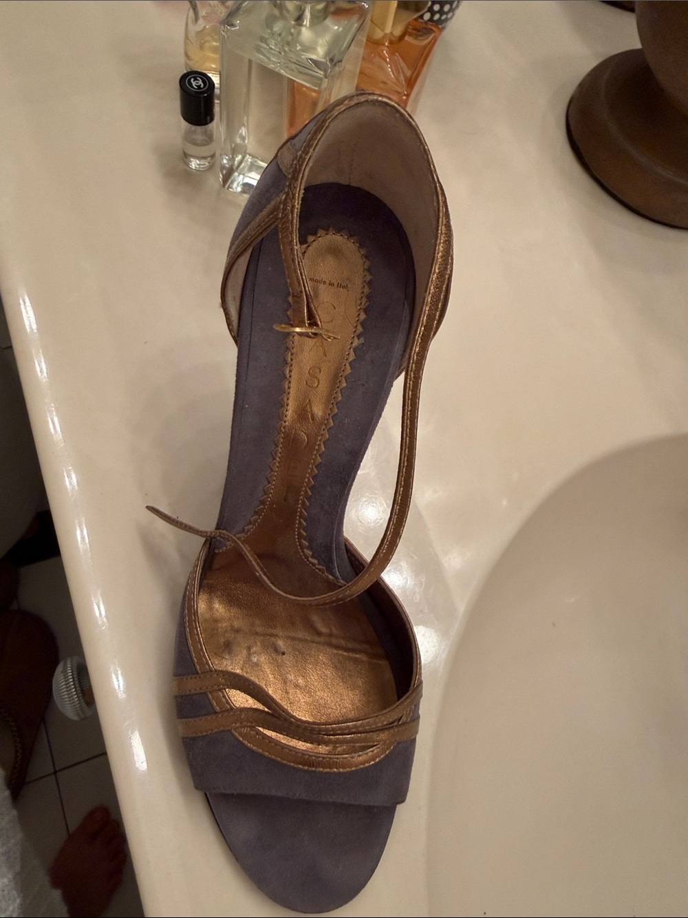 Casadei Purple Suede Heels with Gold Strap - Picture 5 of 8
